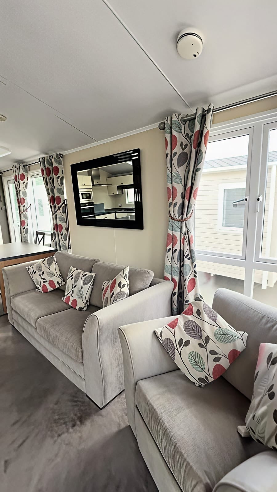 Chalet Résidentiel Compact et Moderne – 53 m²
