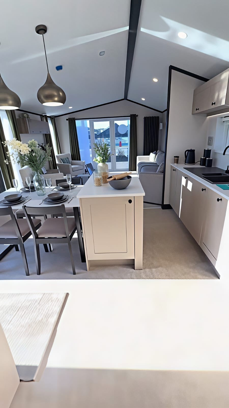 Magnifique Chalet Résidentiel Moderne de 74 m² à Vendre – Confort, Élégance et Espace