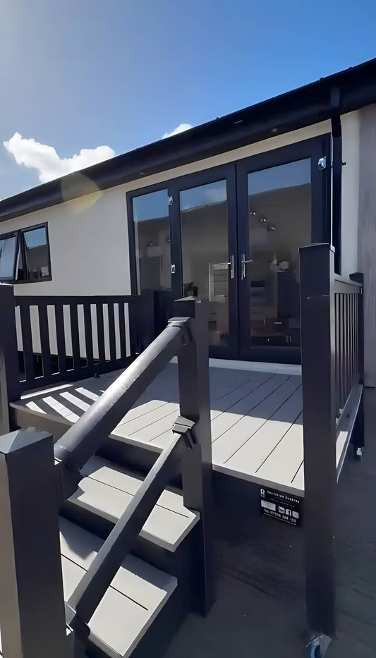 Casa plegable moderna de 3 dormitorios con amplio salón – 83,6 m²