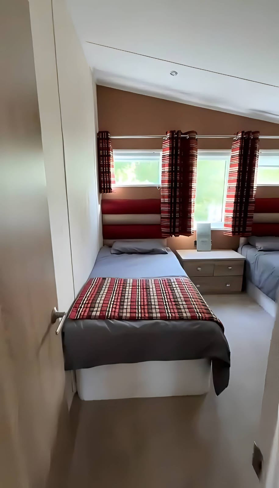 Lodge Résidentiel Haut de Gamme – 74 m² | 2 Chambres | 12,19 m x 6,10 m