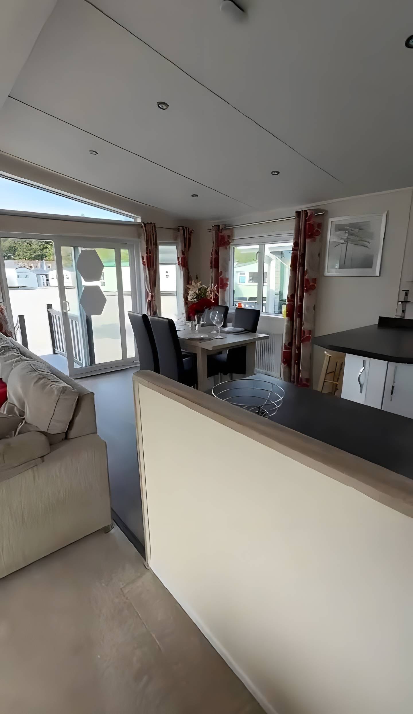 Lodge Résidentiel Haut de Gamme – 74 m² | 2 Chambres | 12,19 m x 6,10 m