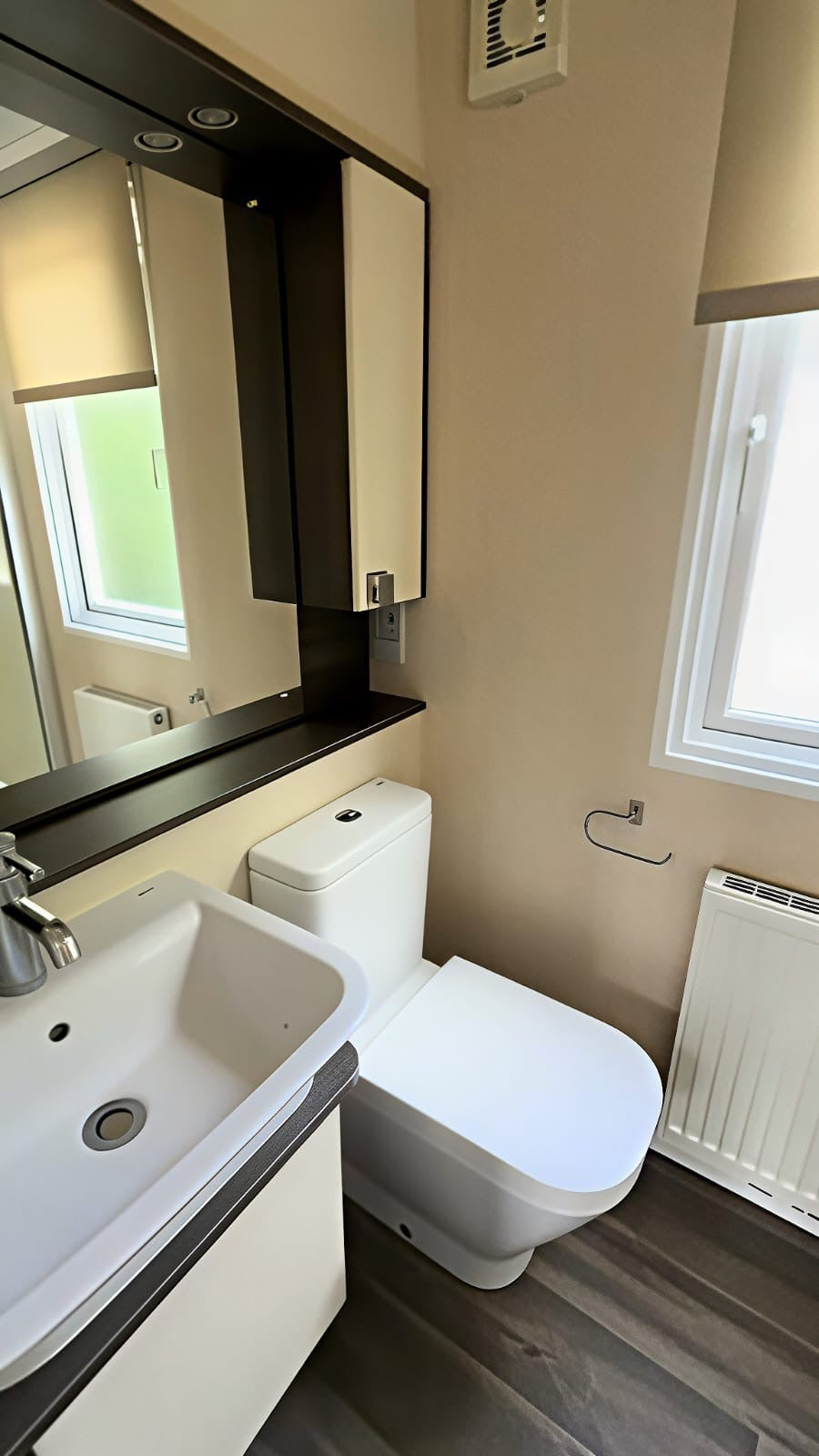 Chalet Résidentiel Compact et Moderne – 53 m²