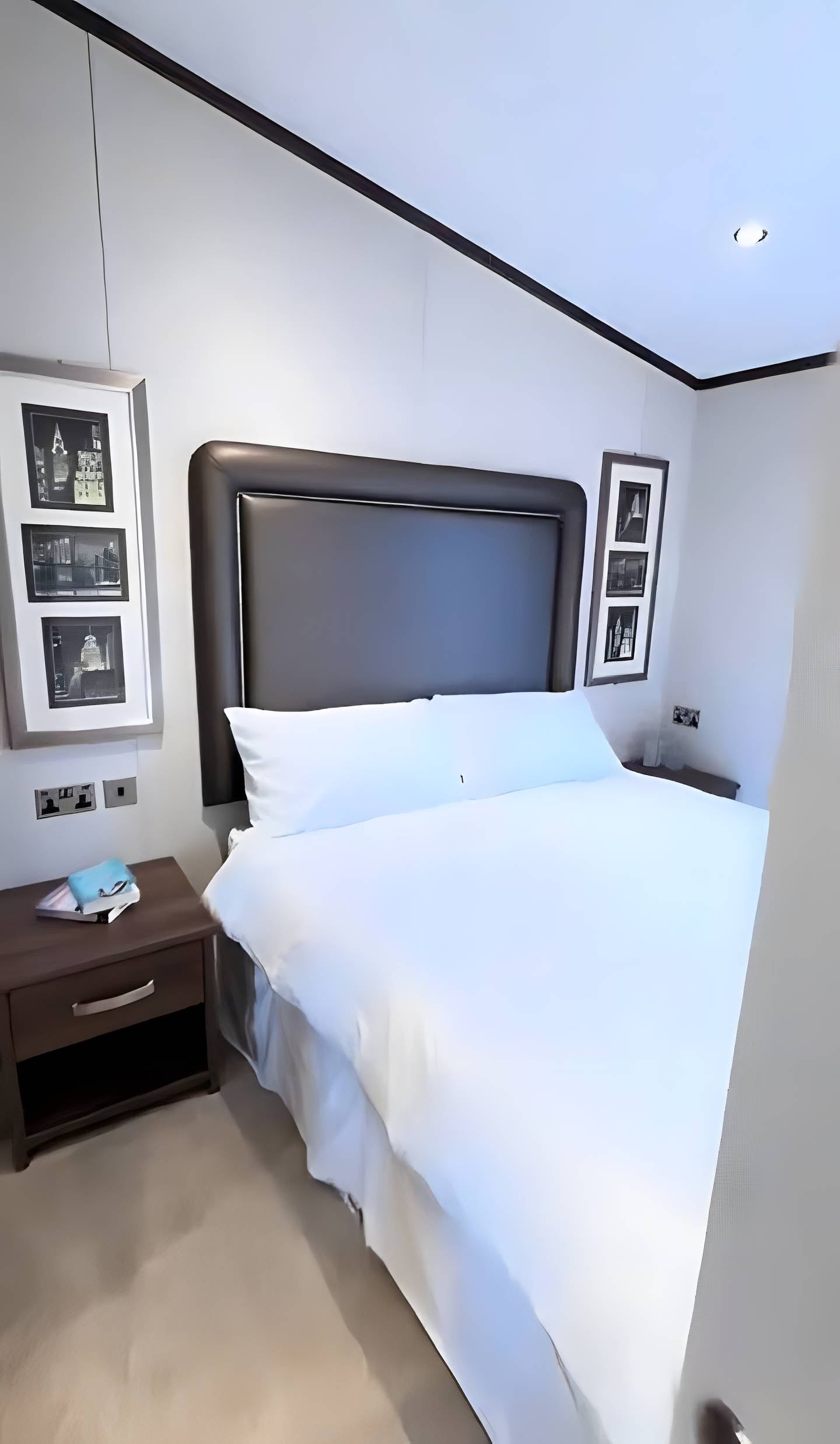 Luxe Maison mobile conteneur pliable de 13,4 m × 6,7 m